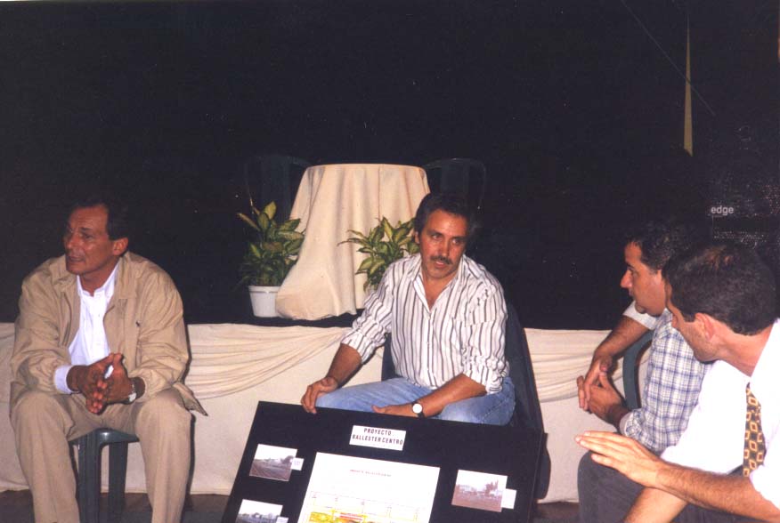 docencia16.jpg (59035 bytes)